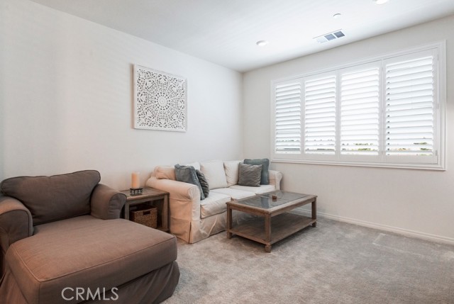 16540 Wyndham Lane, Fontana CA: https://media.crmls.org/medias/3c42b87f-5c87-4640-a6c8-334959ceeea6.jpg