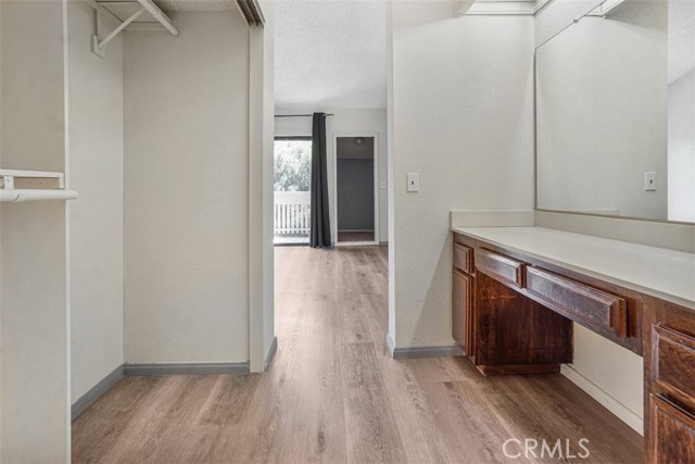 2220 E Chapman Avenue, Fullerton CA: https://media.crmls.org/medias/3c443d67-aa1c-4184-813f-f5d24f82d5e2.jpg