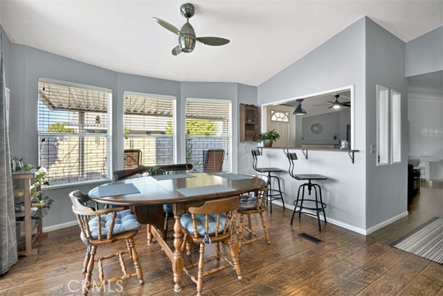 2952 2952 Peach Tree, Hemet CA: https://media.crmls.org/medias/3c44e4e9-0896-487e-a677-2fbb0ae92fc9.jpg