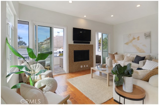 Detail Gallery Image 5 of 34 For 161 Ruby Street, Laguna Beach,  CA 92651 - 3 Beds | 2 Baths