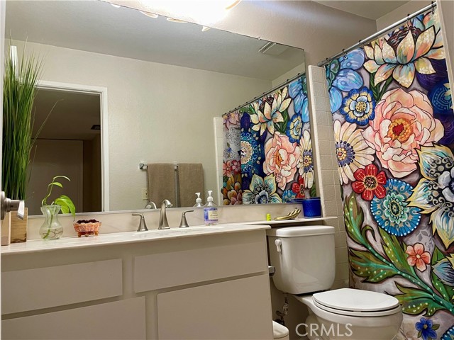 Detail Gallery Image 18 of 27 For 21372 Brookhurst St #123,  Huntington Beach,  CA 92646 - 2 Beds | 2 Baths