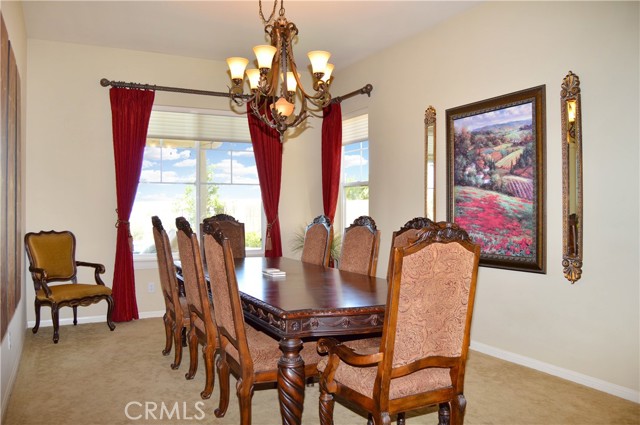 Detail Gallery Image 15 of 75 For 13622 Canyon Crest Rd, Yucaipa,  CA 92399 - 5 Beds | 3 Baths