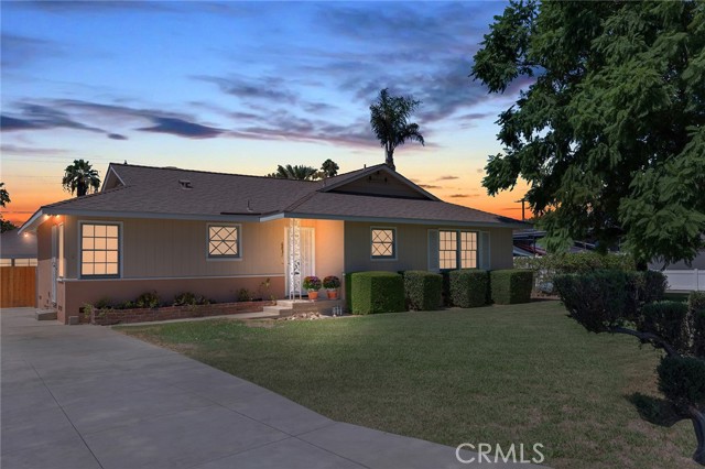 6831 Coronado Way, Riverside CA: https://media.crmls.org/medias/3c464a96-e908-44d1-90ef-4b82085b9da8.jpg
