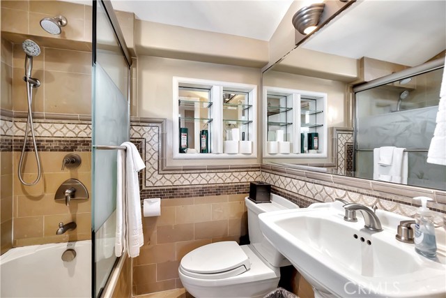 150 Cress Street, Laguna Beach CA: https://media.crmls.org/medias/3c466bba-8be9-458f-af26-06094e1238ff.jpg
