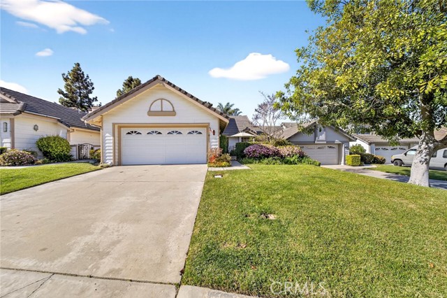 Detail Gallery Image 3 of 41 For 1786 Spyglass Cir, Vista,  CA 92081 - 2 Beds | 2 Baths