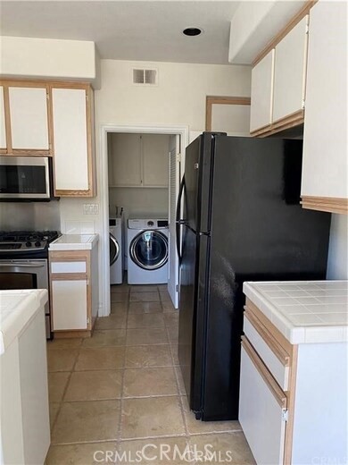 Detail Gallery Image 7 of 22 For 14 Hillgate, Aliso Viejo,  CA 92656 - 2 Beds | 2/1 Baths