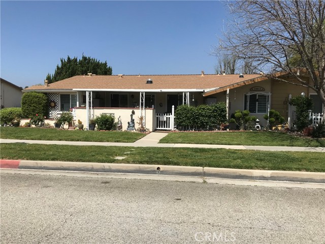 Photo of 19013 Avenue Of The Oaks, Newhall, CA 91321