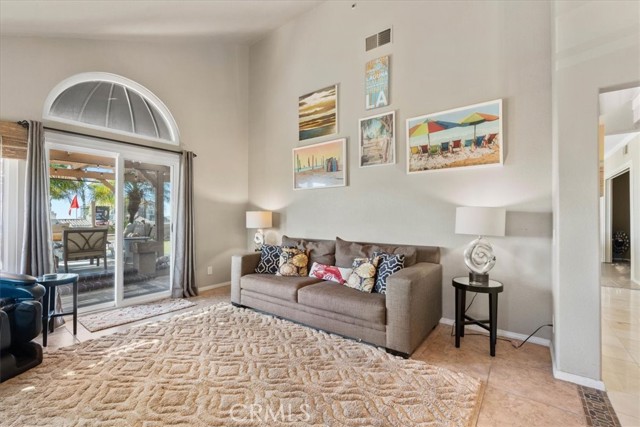 42 Paseo Alba, San Clemente CA: https://media.crmls.org/medias/3c4826bb-f3bd-4598-9389-0a938f389199.jpg