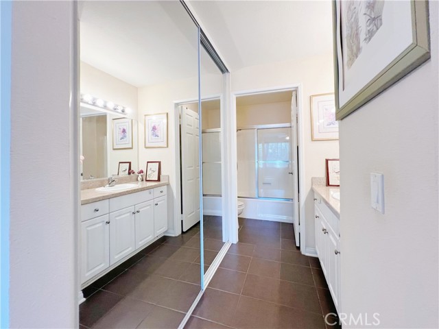 Detail Gallery Image 12 of 27 For 21520 Burbank Bld #210,  Woodland Hills,  CA 91367 - 1 Beds | 1 Baths