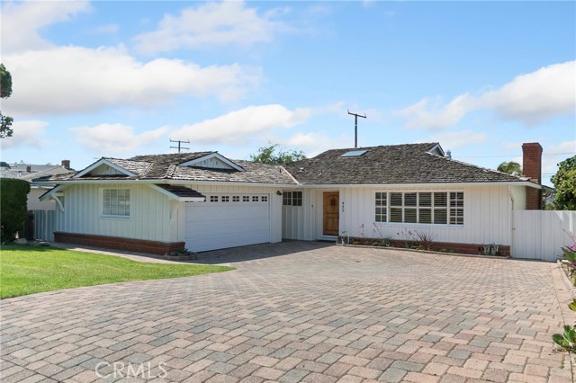 Detail Gallery Image 1 of 47 For 425 Calle De Castellana, Redondo Beach,  CA 90277 - 4 Beds | 2/1 Baths