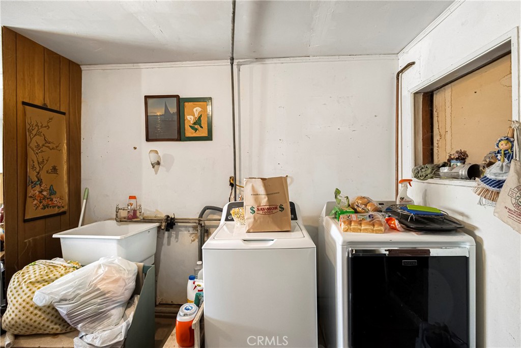 https://media.crmls.org/medias/3c4994d5-3bd7-49e9-a562-b598e0a25a7a.jpg?preset=X-Large