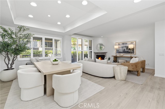 Detail Gallery Image 2 of 27 For 909 Muirfield, Newport Beach,  CA 92660 - 2 Beds | 2/1 Baths