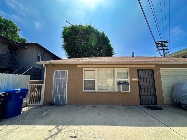 1436 S Holt Avenue, Los Angeles CA: https://media.crmls.org/medias/3c4a3dfe-e51c-42f8-b6a7-e7f9cff66906.jpg