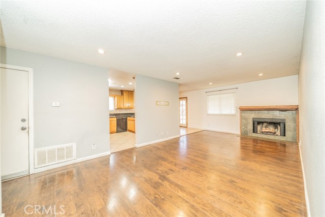 Detail Gallery Image 7 of 38 For 15060 Manzanita Dr, Fontana,  CA 92335 - 3 Beds | 2 Baths