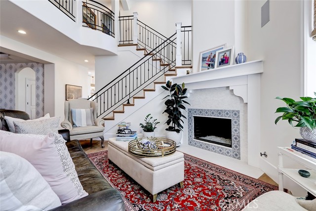 2304 Elm Avenue, Manhattan Beach, California 90266, 5 Bedrooms Bedrooms, ,4 BathroomsBathrooms,Residential,Sold,Elm,SB21197598