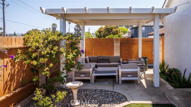 Detail Gallery Image 8 of 20 For 1735 La Selva Ave, Grover Beach,  CA 93433 - 3 Beds | 2 Baths