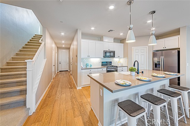 Detail Gallery Image 7 of 43 For 1705 Almond Tree Pl, Upland,  CA 91784 - 3 Beds | 2/1 Baths