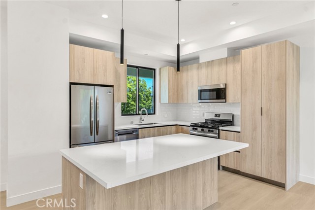 848 N. Hayworth, West Hollywood CA: https://media.crmls.org/medias/3c4c500e-f889-4a31-9db3-e603e8ac44fc.jpg