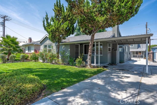 1219 N Lincoln Street, Burbank CA: https://media.crmls.org/medias/3c4c61b8-51b8-4d10-bbe1-4cfff59c1f4d.jpg