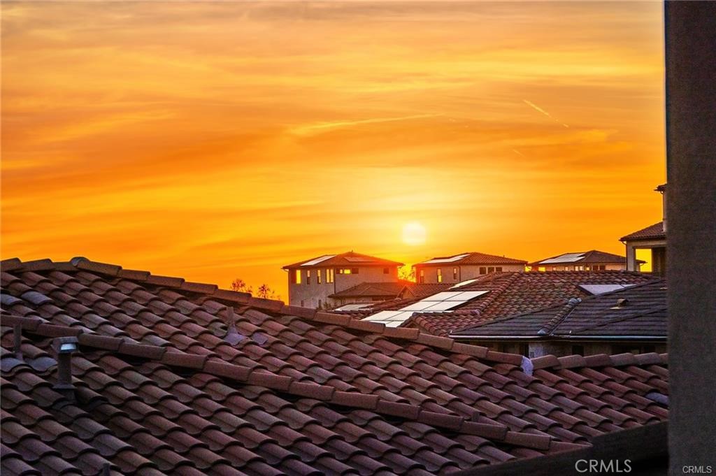 https://media.crmls.org/medias/3c4d7d16-8c8f-45fb-a3b5-d448d56c9efa.jpg?preset=X-Large
