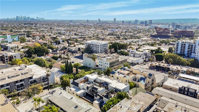 Detail Gallery Image 31 of 36 For 1129 Larrabee St #10,  West Hollywood,  CA 90069 - 2 Beds | 2 Baths