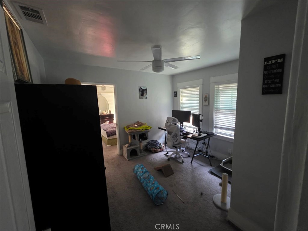 https://media.crmls.org/medias/3c5149e4-d0ac-4b20-b0fc-28acfd0b5b59.jpg?preset=X-Large
