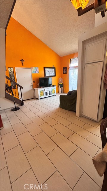 Detail Gallery Image 8 of 18 For 18193 Sundowner Way #816,  Canyon Country,  CA 91387 - 2 Beds | 2 Baths