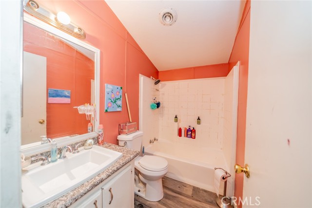 11930 Baldy Mesa Road, Victorville CA: https://media.crmls.org/medias/3c53f2d5-db5c-48f4-a405-7bdfe6144c97.jpg