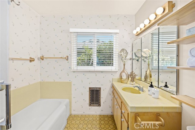 Detail Gallery Image 24 of 38 For 1305 Milam Pl, Monterey Park,  CA 91755 - 3 Beds | 1/1 Baths