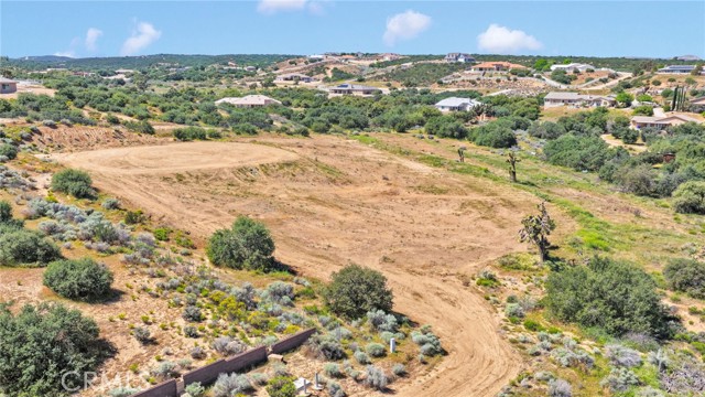 Detail Gallery Image 2 of 12 For 11129 Prairie, Oak Hills,  CA 92344 - – Beds | – Baths