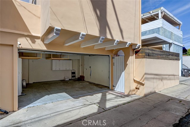 Detail Gallery Image 72 of 75 For 104 Saint Joseph Ave, Long Beach,  CA 90803 - 5 Beds | 3 Baths