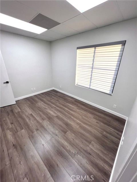 Unit 206 2-Rooms