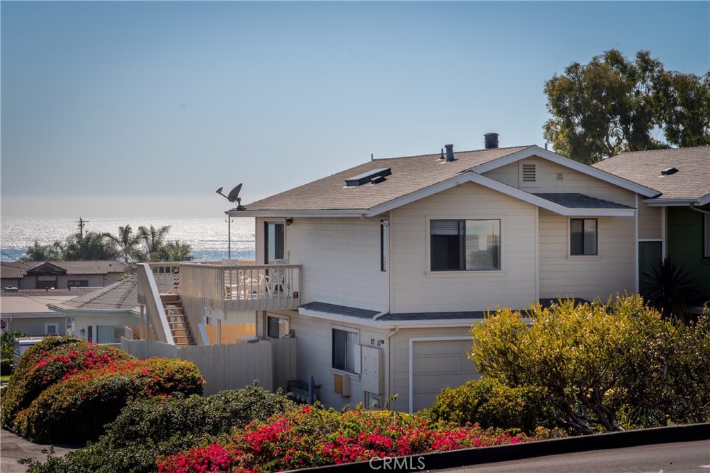 97 10th Street 1, Cayucos, CA 93430