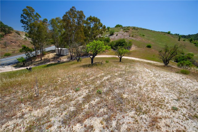 Detail Gallery Image 10 of 41 For 3517 Anthony Way, Paso Robles,  CA 93446 - 4 Beds | 2/1 Baths