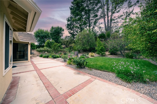 Detail Gallery Image 36 of 42 For 18337 Chatham Ln, Porter Ranch,  CA 91326 - 4 Beds | 2/1 Baths