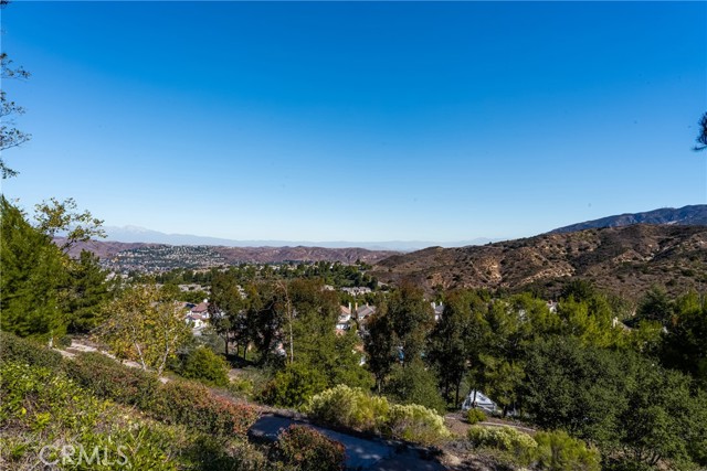 Detail Gallery Image 2 of 40 For 8215 E Bailey Way, Anaheim Hills,  CA 92808 - 4 Beds | 4/1 Baths