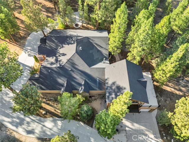 1540 Alderwood Court, Big Bear City CA: https://media.crmls.org/medias/3c56e71c-3cdb-4608-9c16-dce570c84838.jpg