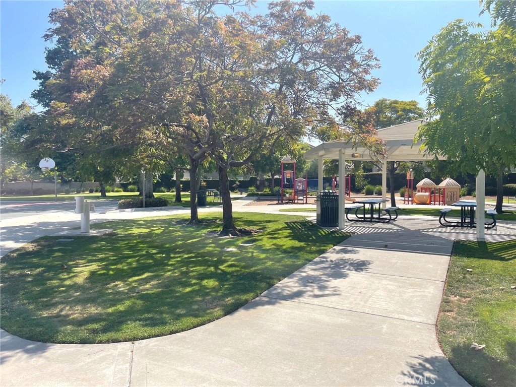 https://media.crmls.org/medias/3c570adc-8ab6-4a84-a19b-9ca754077707.jpg?preset=X-Large