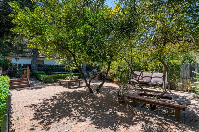 10109 Parr Avenue, Sunland CA: https://media.crmls.org/medias/3c573430-0fd5-4c2a-9013-0c66b285c7e3.jpg
