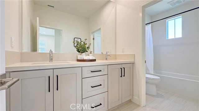 Detail Gallery Image 19 of 26 For 141 Fairgreen, Irvine,  CA 92618 - 3 Beds | 2/1 Baths