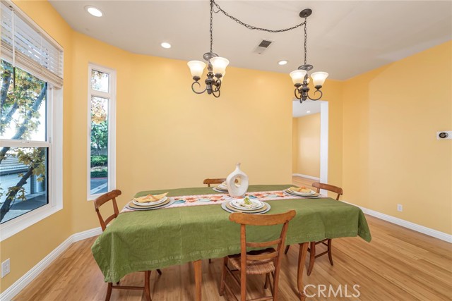 Detail Gallery Image 8 of 31 For 537 N Pageant Dr #C,  Orange,  CA 92869 - 3 Beds | 2/1 Baths