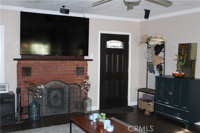 Detail Gallery Image 5 of 40 For 312 W I, Ontario,  CA 91762 - 3 Beds | 2/1 Baths