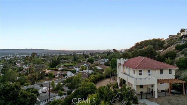 1220 E Providencia Avenue, Burbank CA: https://media.crmls.org/medias/3c59266a-f5d5-48d5-ae73-f5a9ed452266.jpg