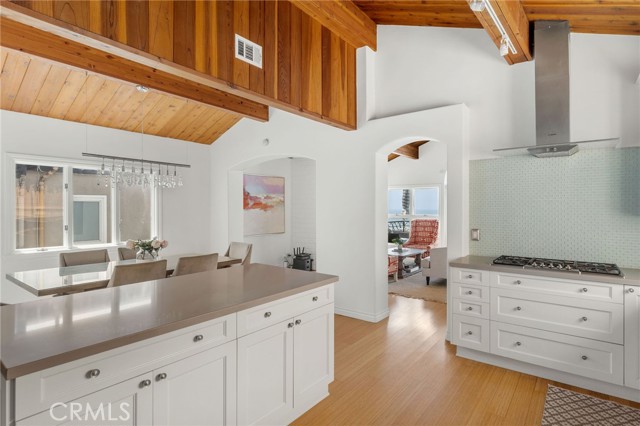 4104 Highland Avenue, Manhattan Beach, California 90266, 3 Bedrooms Bedrooms, ,3 BathroomsBathrooms,Residential,Sold,Highland,SB21194118