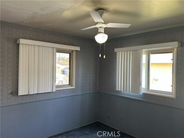 Detail Gallery Image 10 of 11 For 18605 Sequoia, Bloomington,  CA 92316 - 3 Beds | 1 Baths