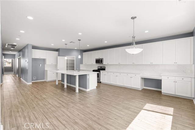 Detail Gallery Image 15 of 48 For 41719 Wayladn Ct, Lancaster,  CA 93536 - 4 Beds | 4 Baths