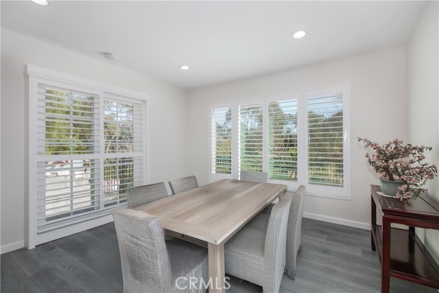 Detail Gallery Image 21 of 56 For 6 Bronco Ln, Bell Canyon,  CA 91307 - 3 Beds | 3/2 Baths