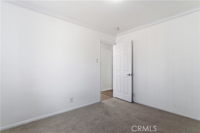 Detail Gallery Image 13 of 32 For 127 W Zane St, Long Beach,  CA 90805 - 3 Beds | 2 Baths