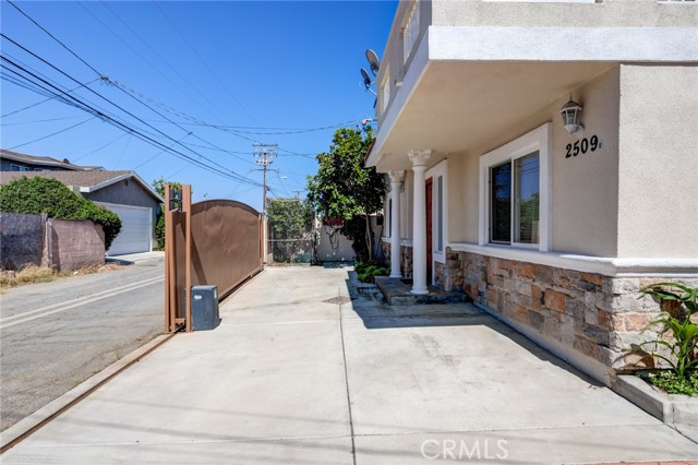 2509 190th Street, Redondo Beach, California 90278, 3 Bedrooms Bedrooms, ,3 BathroomsBathrooms,Residential,Sold,190th,SB22146163