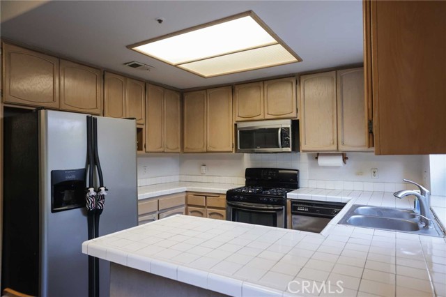 Detail Gallery Image 9 of 25 For 3920 Maxson Road #B,  El Monte,  CA 91732 - 4 Beds | 2/1 Baths